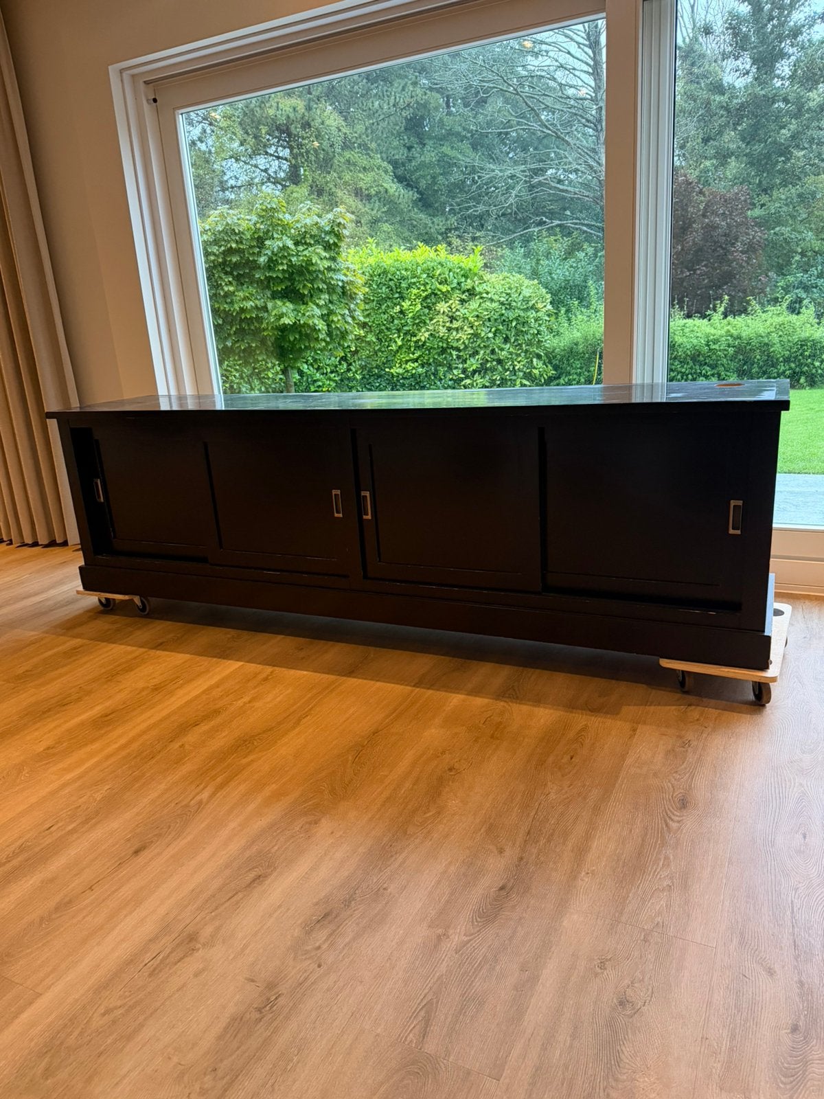 Gratis dessoir zwart, Ophalen, Gebruikt, 200 cm of meer, Overige houtsoorten