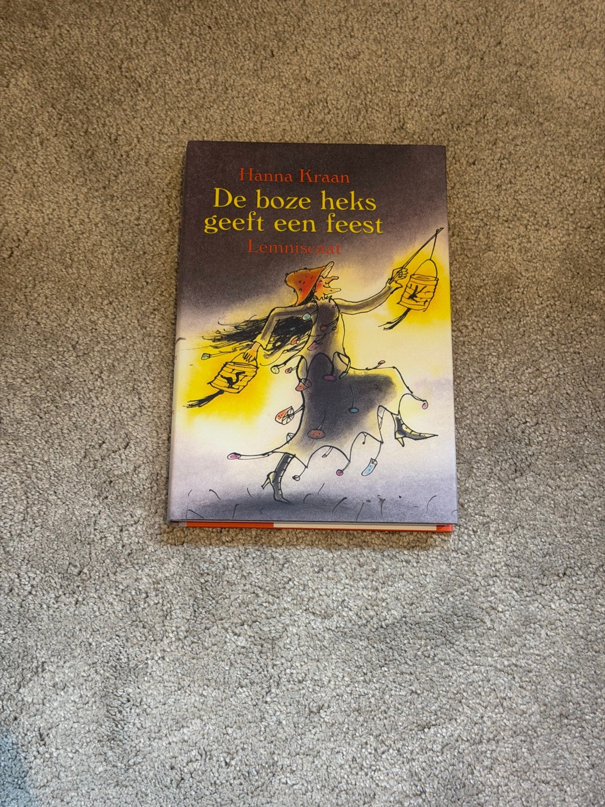 Hanna Kraan - De boze heks geeft een feest, Ophalen of Verzenden, Zo goed als nieuw, Sprookjes
