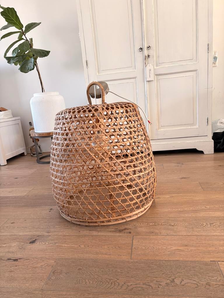 Mooie rotan hanglamp - 50x60 cm, Ophalen of Verzenden, Gebruikt, Overige materialen, 50 tot 75 cm