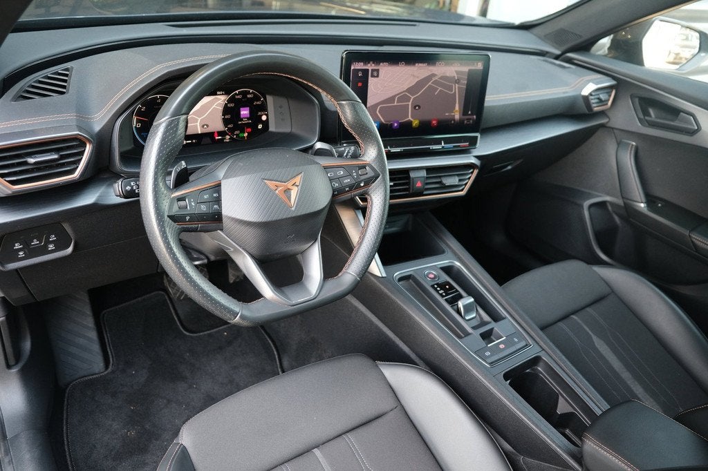 CUPRA Formentor 1.4 e-Hybrid 204PK DSG Navi Led Trekhaak Cam, Auto's, Gebruikt, 4 cilinders, Formentor, Leder en Stof