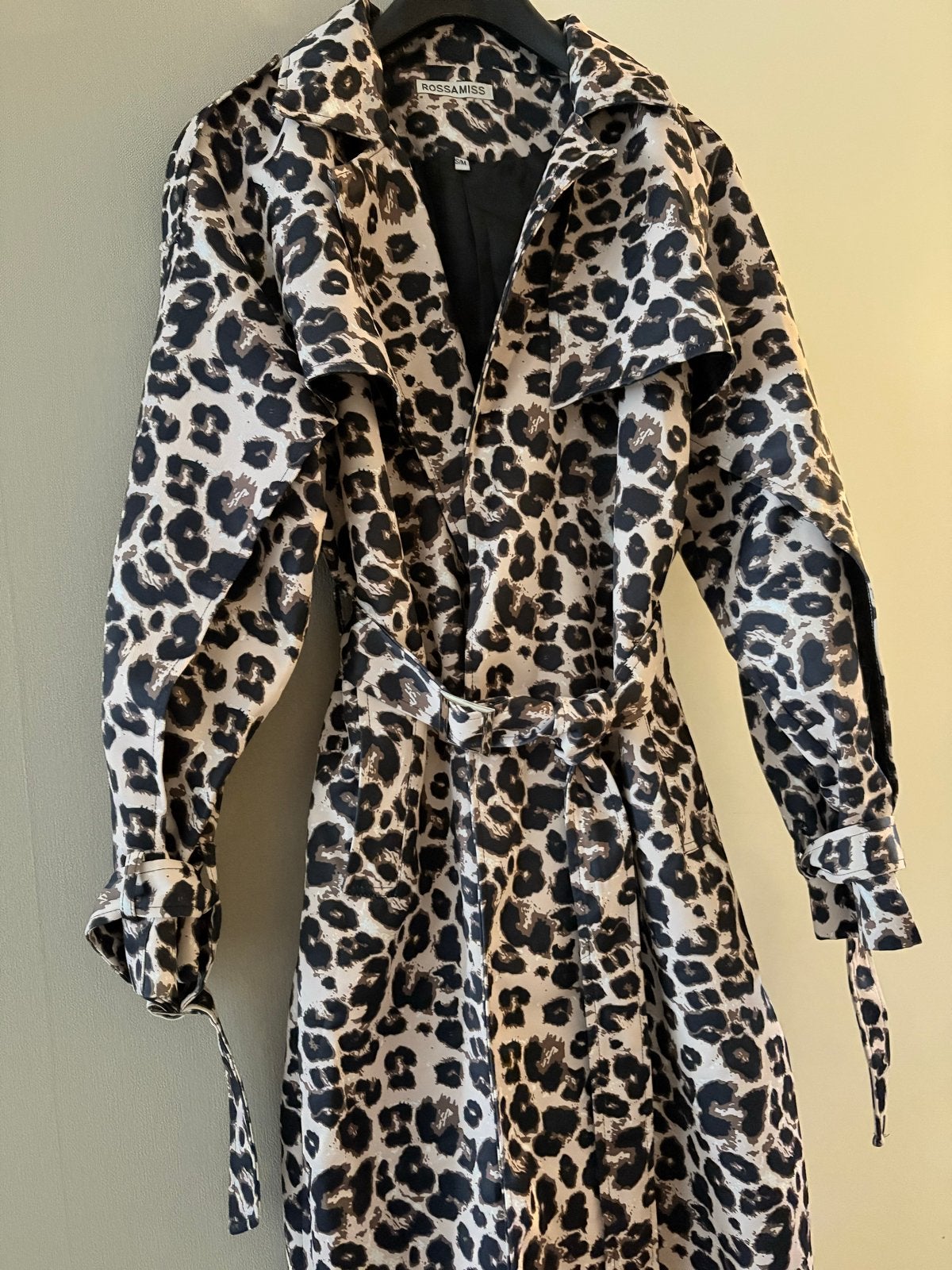 Dames Trenchcoat met Luipaardprint, Kleding | Dames, Ophalen of Verzenden, Zo goed als nieuw, Maat 38/40 (M), Meerkleurig