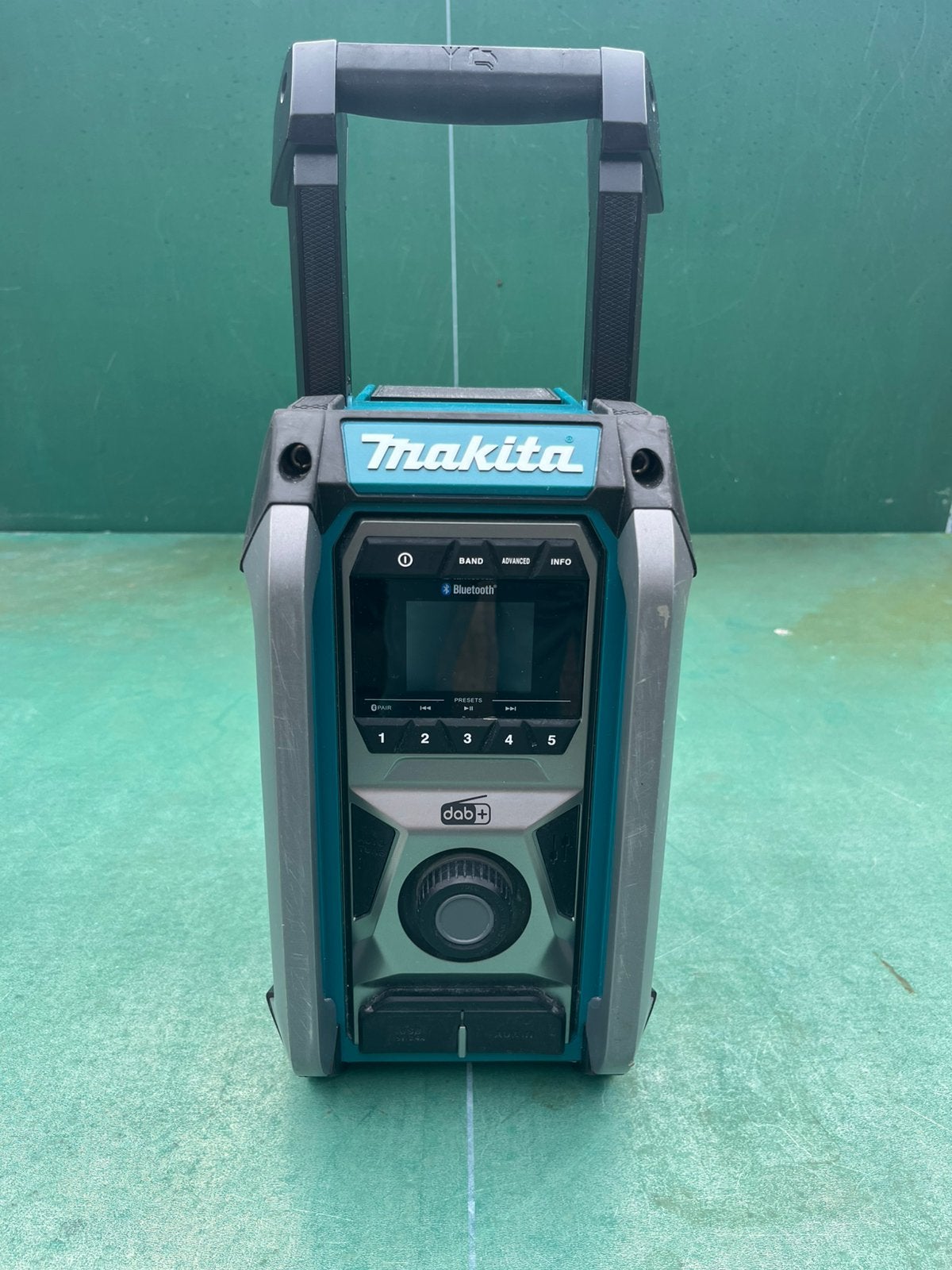 Makita bouwradio MR007GZ incl XGT 2.5 AH Accu, FM/DAB+, BT., Ophalen of Verzenden, Zo goed als nieuw, Bouwradio