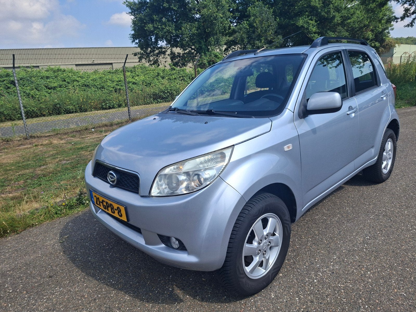 Daihatsu Terios 1.5-16V  2WD / Airco /Trekhaak, TOPSTAAT !!, Auto's, 1350 kg, 400 kg, 49 €/maand, Bedrijf