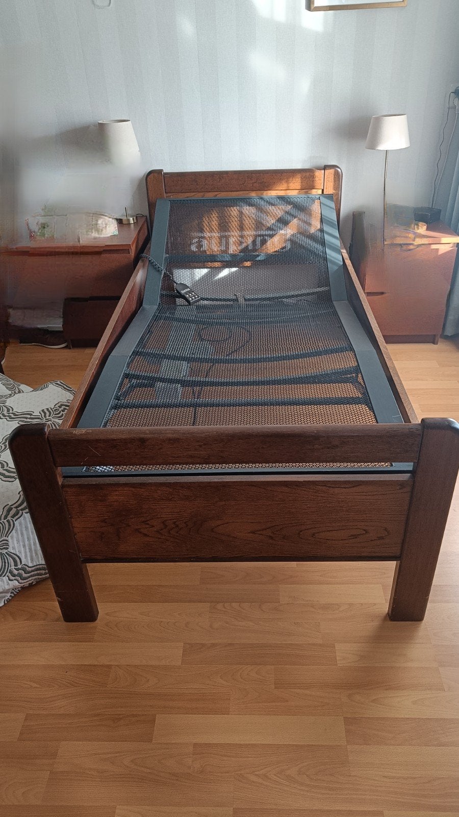 Houten bed compleet met Auping elektrische bodem 80x200cm, Ophalen, Eenpersoons, Bruin, 80 cm