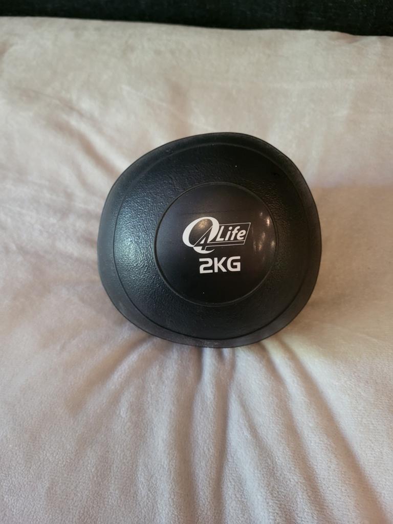 Q4life - Focus Fitness - Slam Ball - 2 kg - Rubber, Sport en Fitness, Ophalen of Verzenden, Fitnessbal