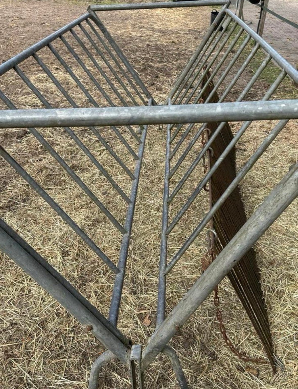 Metalen voerhek/hooiruif/vee, Dieren en Toebehoren, Ophalen, Gebruikt