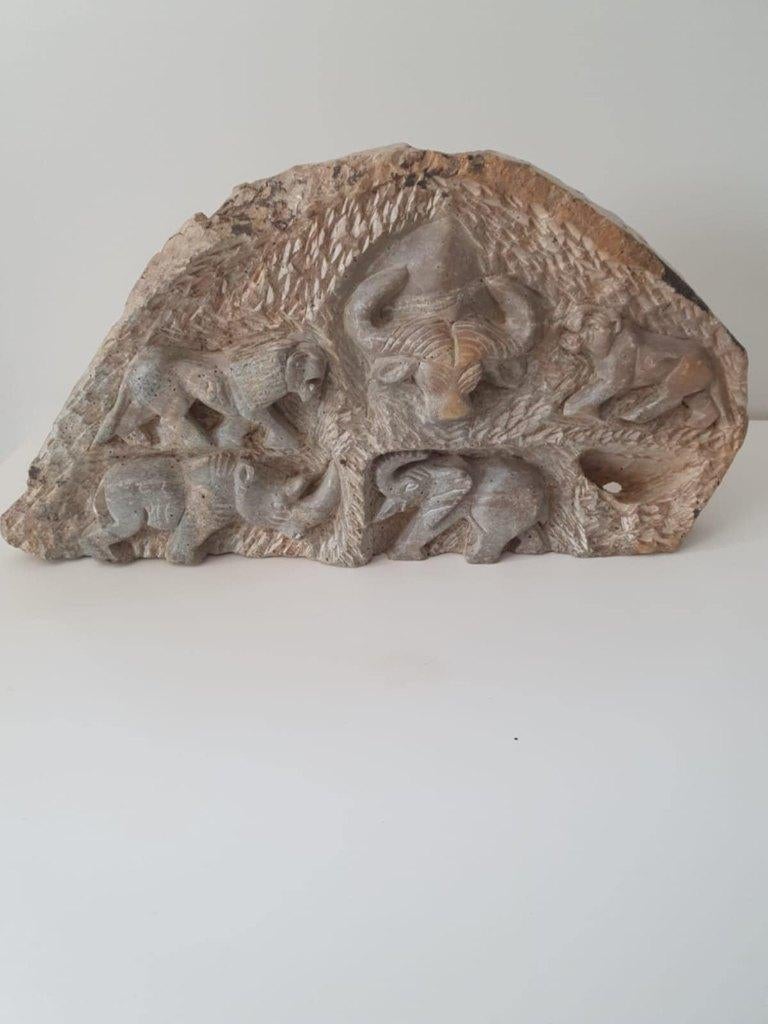 Zeer mooi speksteen beeld met dieren, Ophalen of Verzenden, Steen of Keramiek, Wanddecoratie, Overige onderwerpen