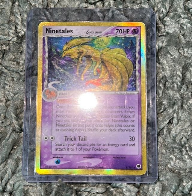 Pokemon Ninetales Delta Species (8), Hobby en Vrije tijd, Verzamelkaartspellen | Pokémon, Ophalen of Verzenden, Zo goed als nieuw