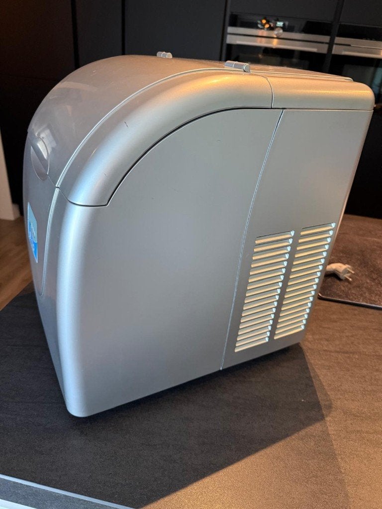 ijsblokjesmachine, Witgoed en Apparatuur, IJsmachines, Ophalen, Gebruikt, Zelfvriezend