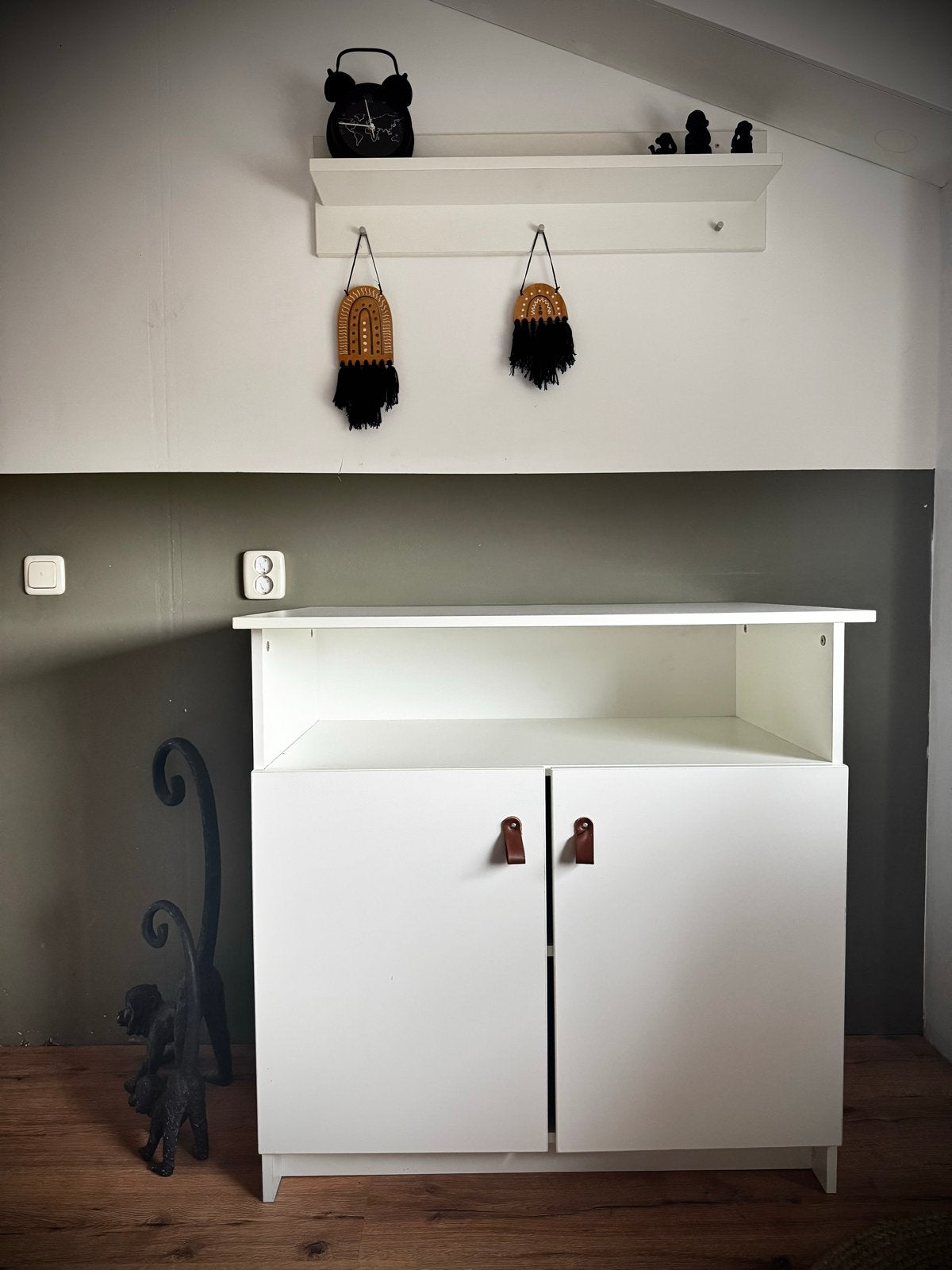 Commode met wandplank en kledingkast, Ophalen, Gebruikt, 50 tot 70 cm, 100 cm of meer