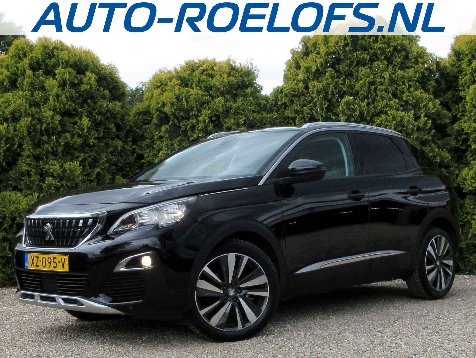 Peugeot 3008 1.2 PureTech Allure * Navi * Camera * Carplay *, Voorwielaandrijving, Gebruikt, 1199 cc, Leder en Stof