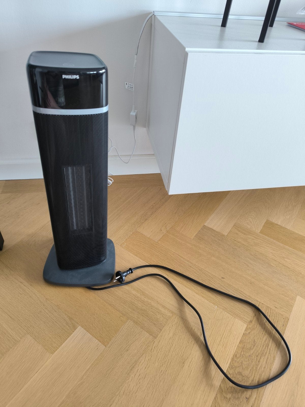 Philips torenkachel - Elektrische verwarming, Kachel, Minder dan 60 cm, Ophalen of Verzenden, Zo goed als nieuw