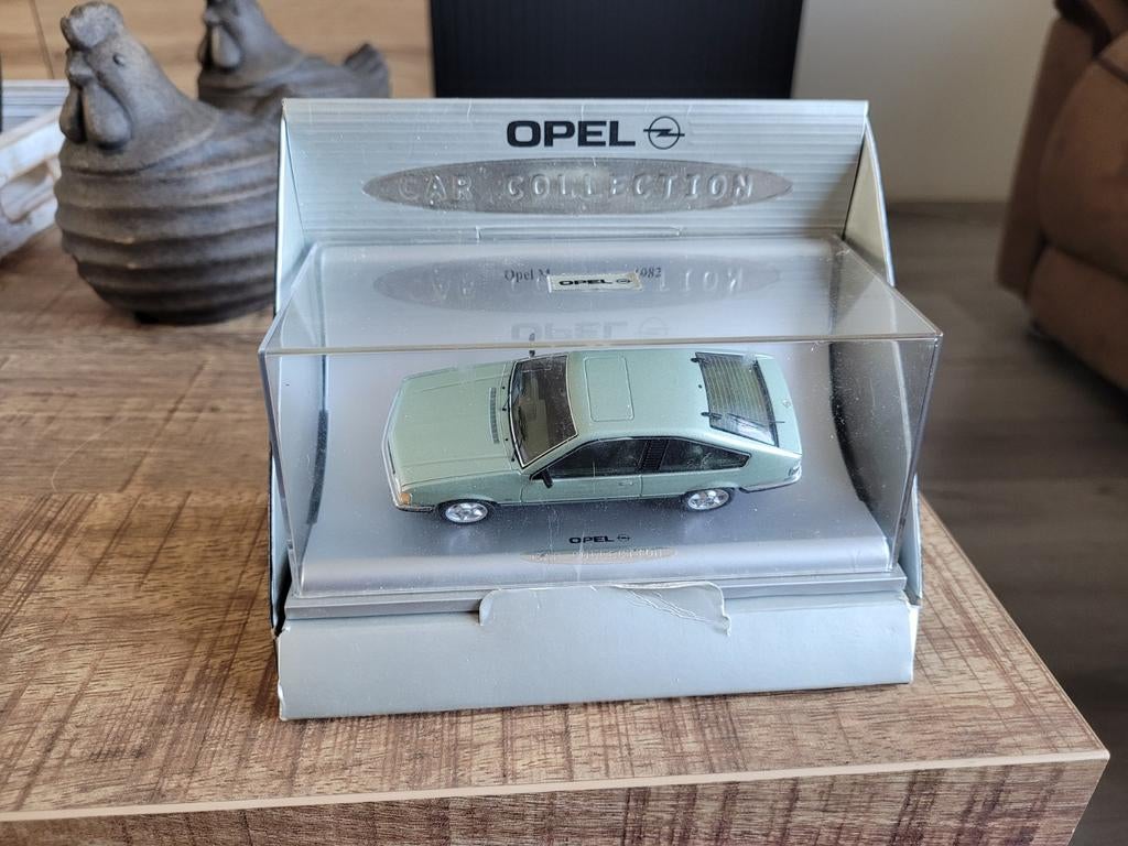 Opel manza en senator, Hobby en Vrije tijd, Modelauto's | 1:43, Minichamps, Auto, Nieuw, M
