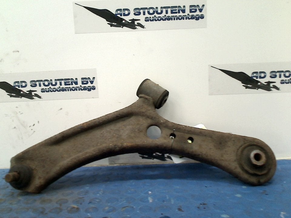 Draagarm Links Voor Fiat Sedici (189) (2006-06/2009-10), FCA Germany GmbH, Gebruikt, IPC D1-09 Bahnhofsplatz, Rüsselsheim am Main 65423, , Duitsland