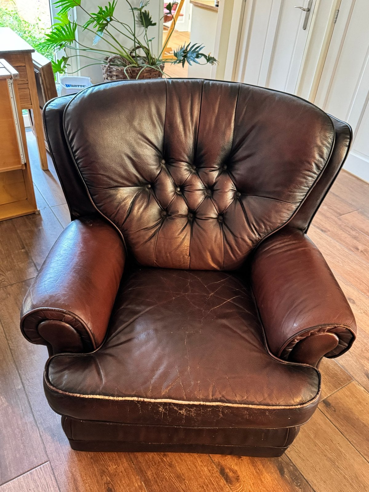 Comfortabele bruine leren fauteuil met relaxfunctie, Ophalen of Verzenden, Gebruikt, Leer, 75 tot 100 cm
