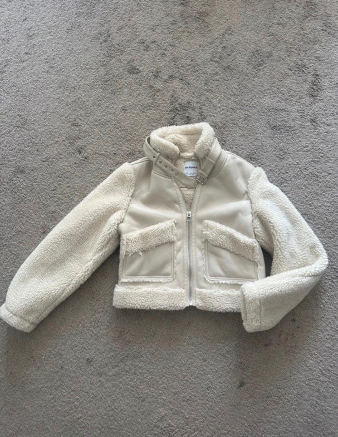 Bershka Winterjas met Nep Bont en Beige Leer - Maat S, Ophalen of Verzenden, Zo goed als nieuw, Maat 36 (S), Beige