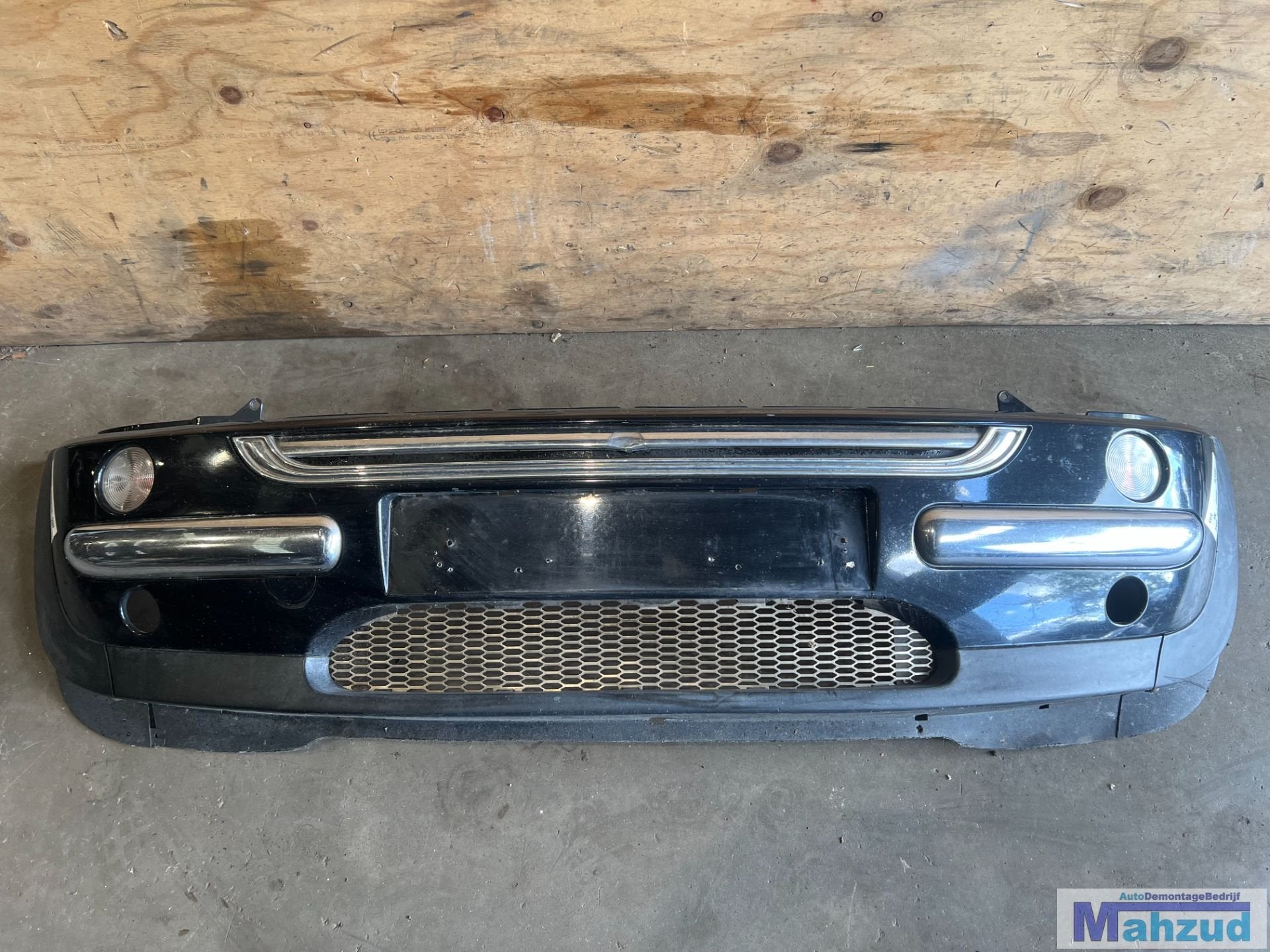 MINI COOPER ONE R50 zwart 303/9 voorbumper 2001-2006, Gebruikt, Ophalen of Verzenden, Customer.service@mini.co.uk, Mini