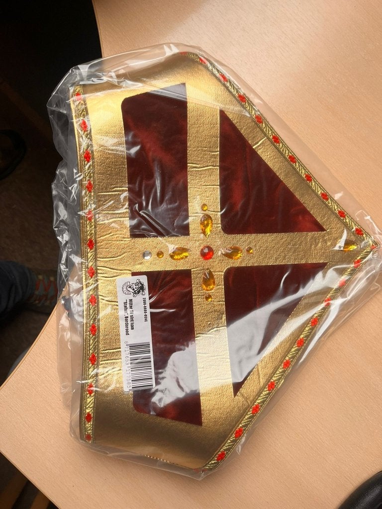 TE KOOP: SINTERKLAAS MIJTER STEFAN LUXE BORD.ROOD, Goorstraat eindhoven, Nieuw, Ophalen of Verzenden, Info@ameezingvught.nl
