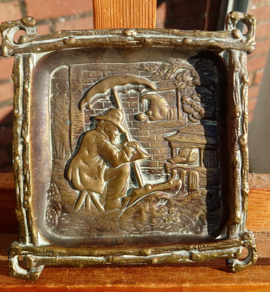 Engelse School bronzen Vide-poche plaat  The Punch scene, Antiek en Kunst, Overige typen, Minder dan 20 cm, Ophalen of Verzenden