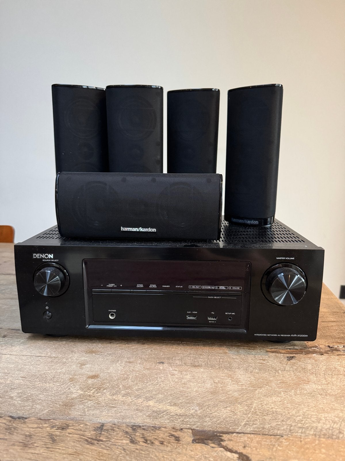 Denon AVR-X1200W met Harman Kardon 5.1 speakerset, 70 watt of meer, Zo goed als nieuw, 5.1-systeem, Overige spelers