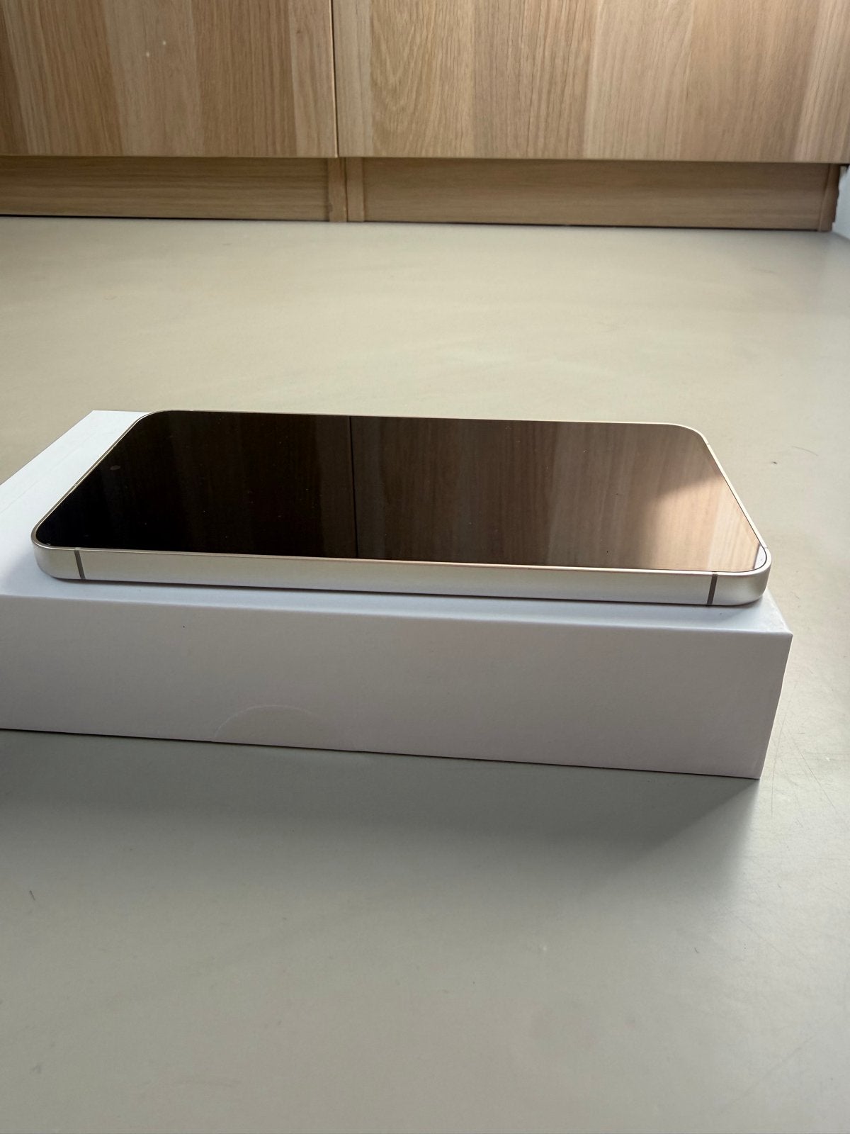 Samsung S24 128GB Offwhite - Zo goed als nieuw!