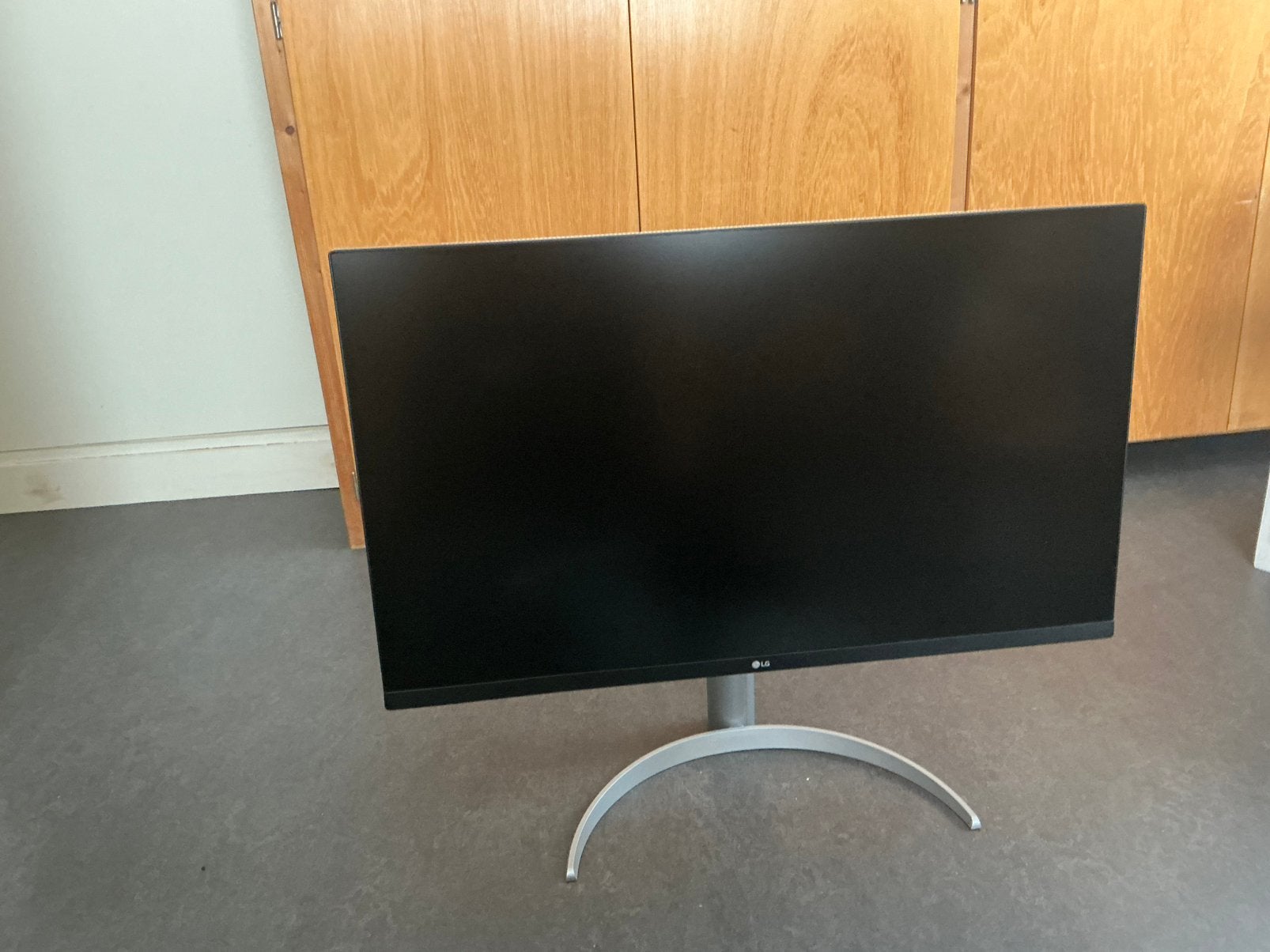 LG 4K Monitor 31,5”, 31,5", 3 tot 5 ms, VA, In hoogte verstelbaar