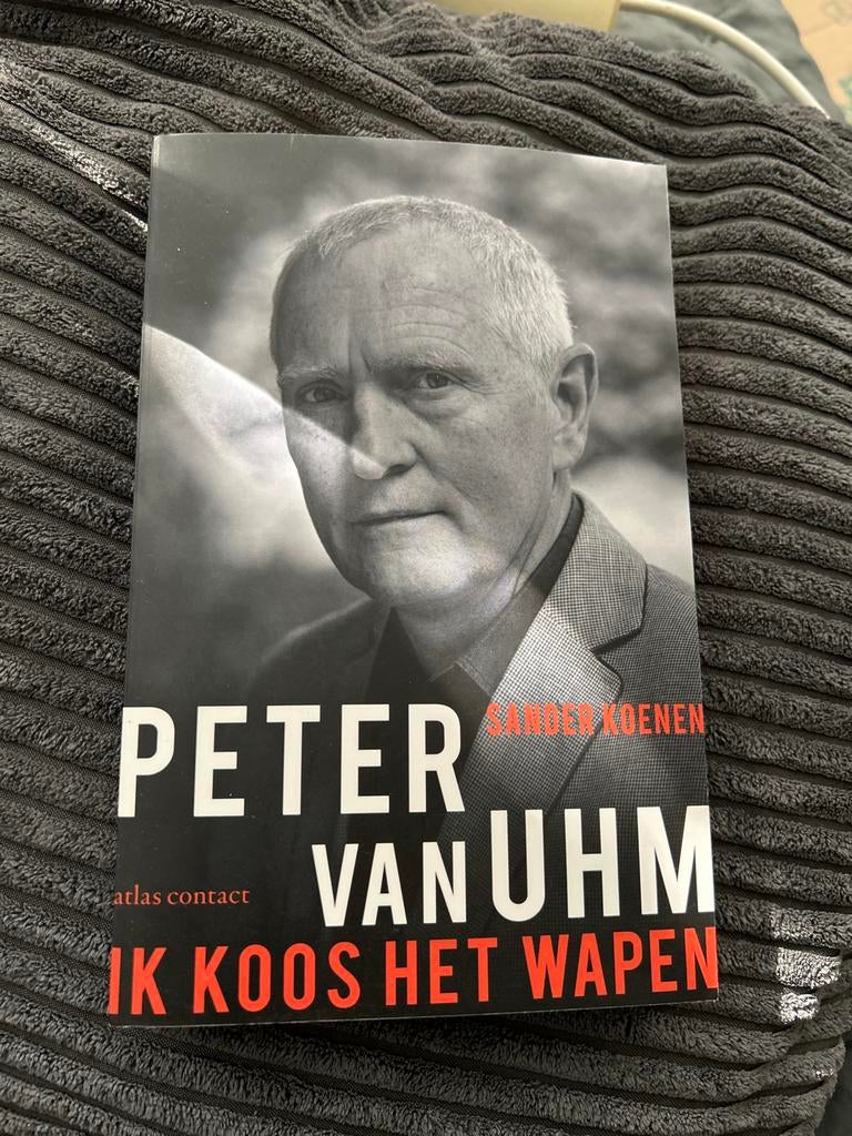 Peter van Uhm - Ik koos het wapen, Boeken, Ophalen of Verzenden, Gelezen, Nederland