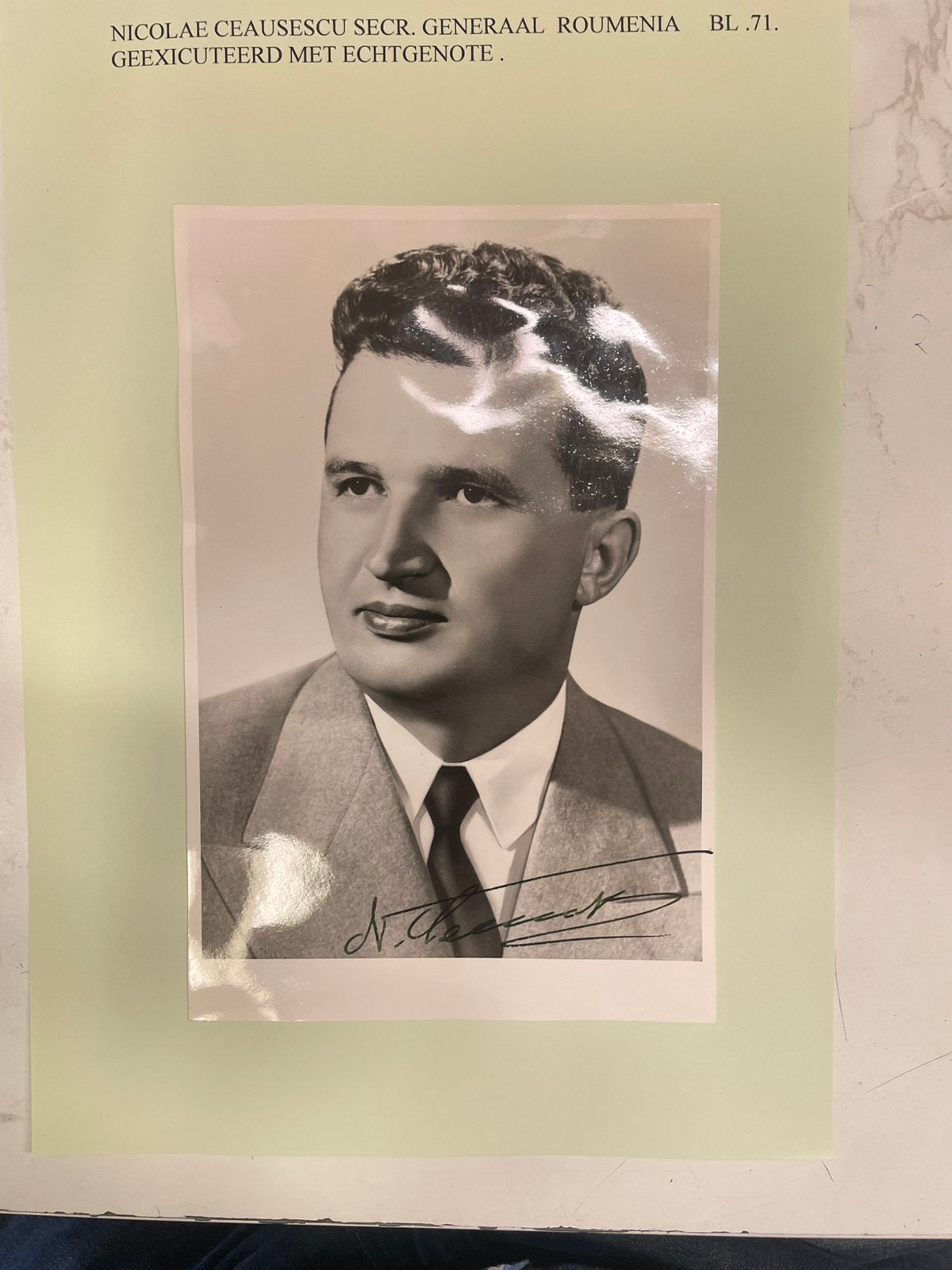 Foto nicolae ceausescu, Ophalen of Verzenden, Zo goed als nieuw