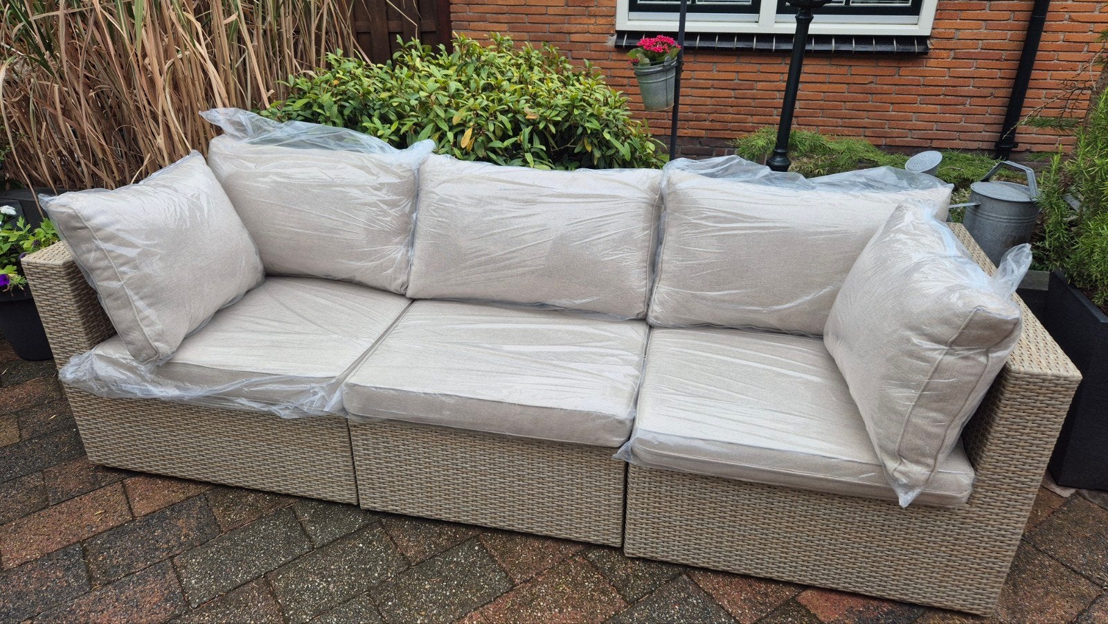 Nieuwe 3-zits loungebank van Kees Smit - Kussens in plastic, Ophalen, 3 zitplaatsen, Nieuw, Loungeset
