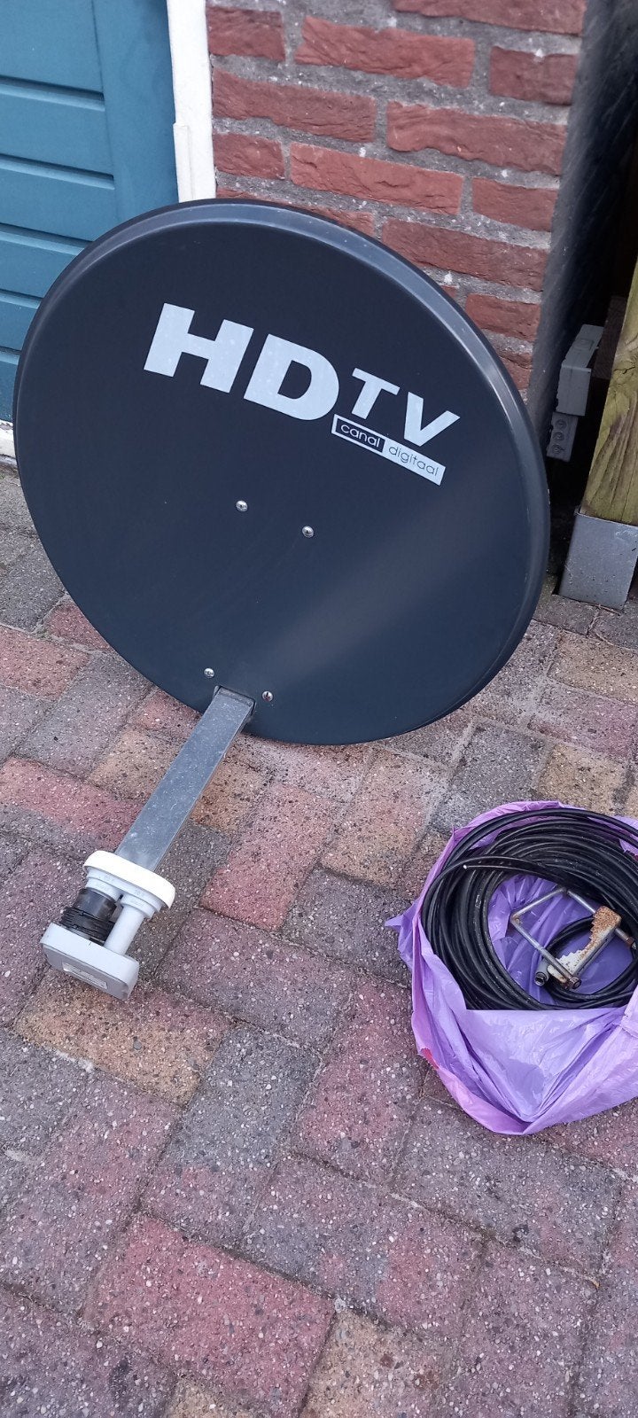 Satelliet Schotel antenne met kabel, Ophalen of Verzenden, Overige merken