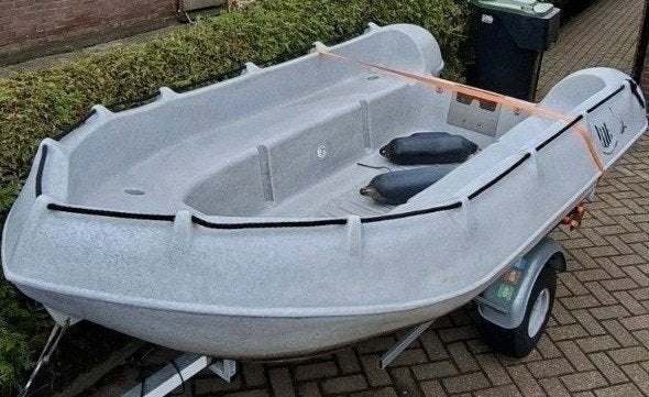 GEZOCHT!, Whaly 270, 310, 370, 380, 435, Ophalen of Verzenden, Zo goed als nieuw, Overige typen, Motorboot