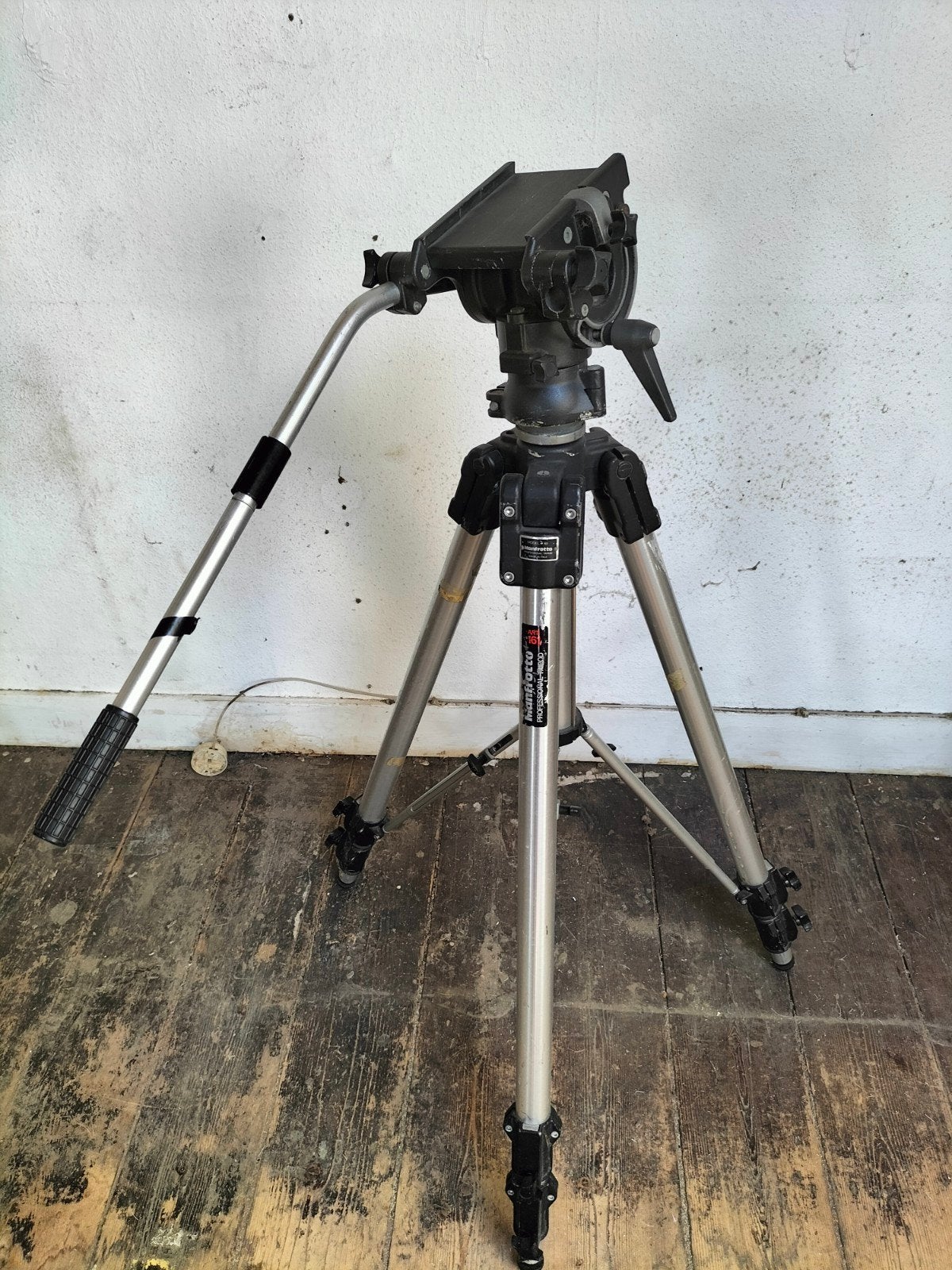 Manfrotto 161 Professional Statief met Vloeistofkop, Audio, Tv en Foto, Fotografie | Statieven en Balhoofden, Gebruikt, 175 cm of meer