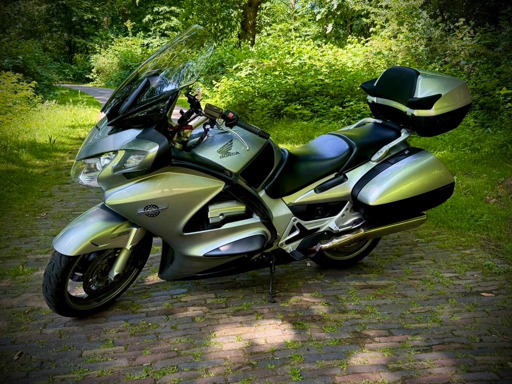 Honda ST1300, Motoren, Motoren | Honda, 4 cilinders, Motorrijbewijs A, Particulier, Meer dan 35 kW