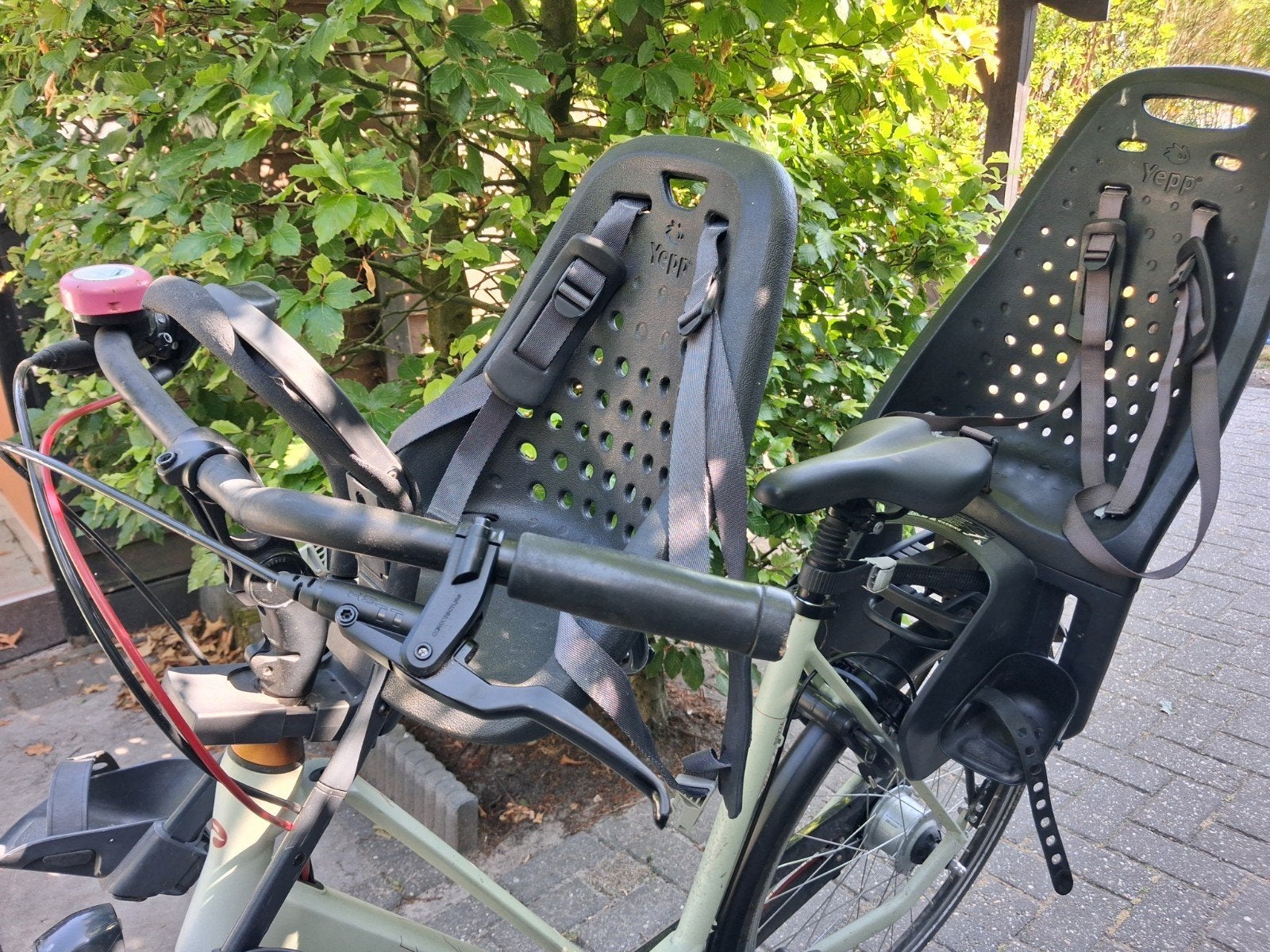Fietszitje Yepp, voor- en achterstoeltje, windscherm, Fietsen en Brommers, Ophalen, Achterzitje, Yepp, Gebruikt