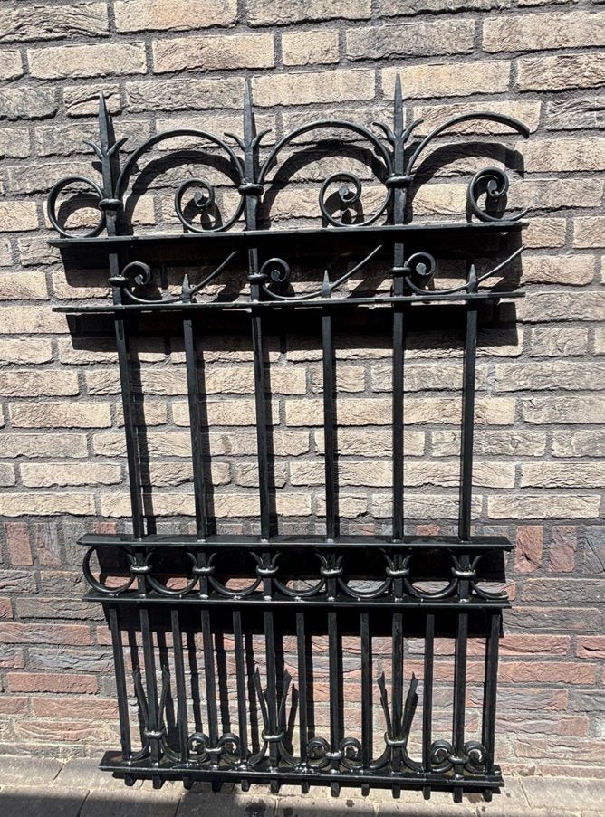 Antiek smeedijzer hekwerk, massief en zeer goed in de lak, Ophalen, Gebruikt, IJzer, Sierhekwerk