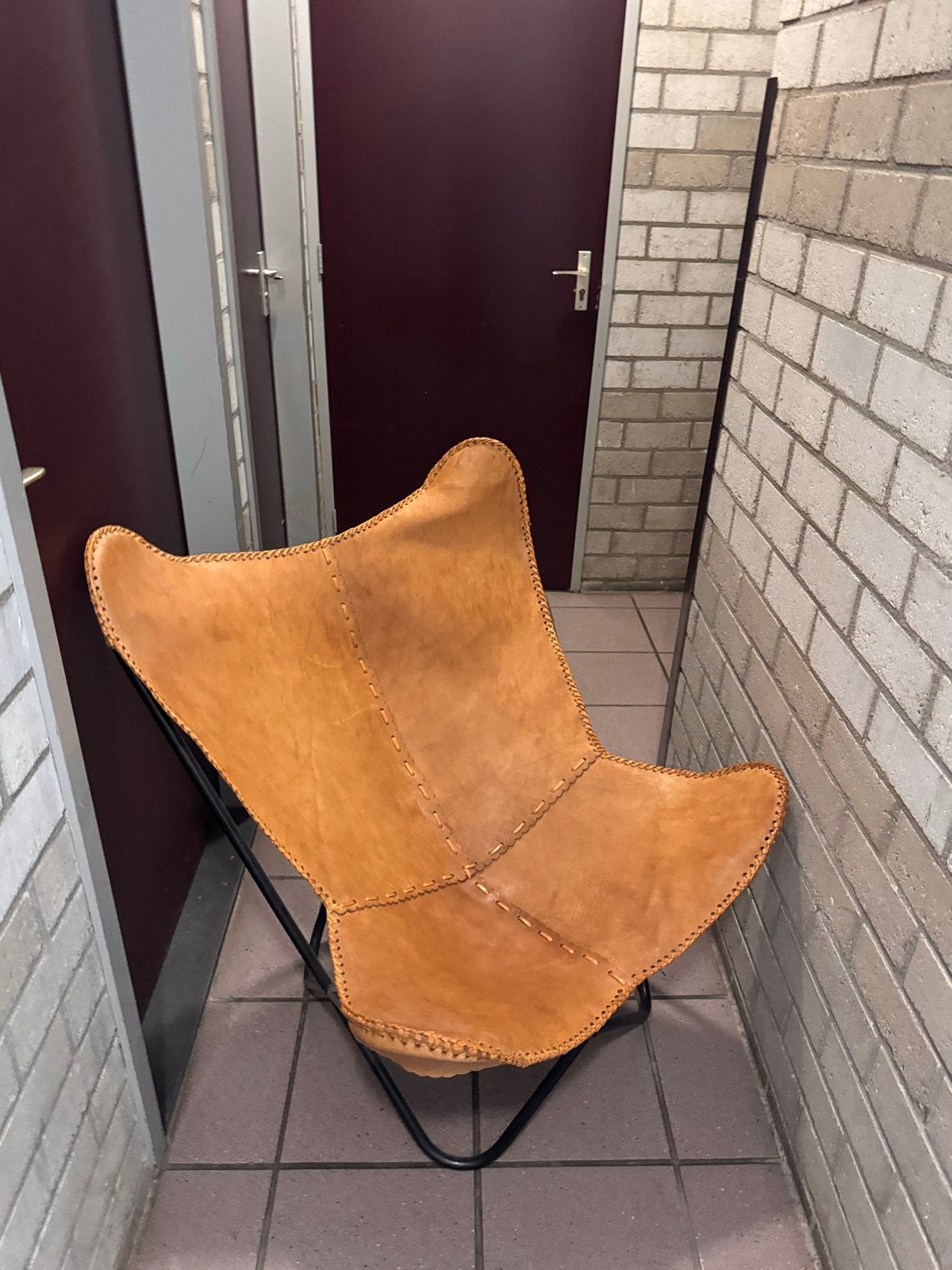Leren Vlinderstoel, Huis en Inrichting, Stoelen, Ophalen, Gebruikt, Bruin, Leer