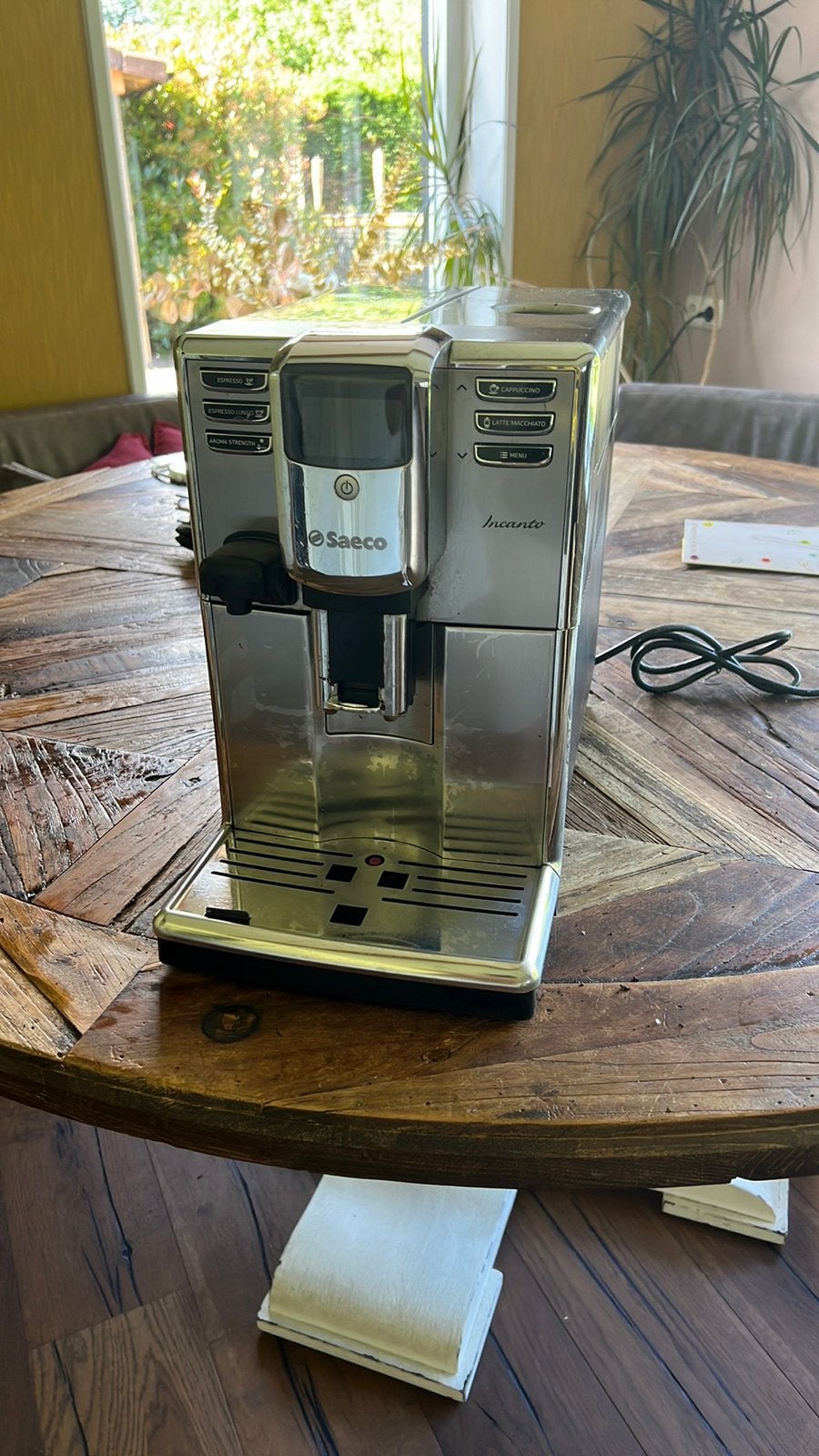 Mooie koffiezetapparaat, Ophalen, Koffiemachine