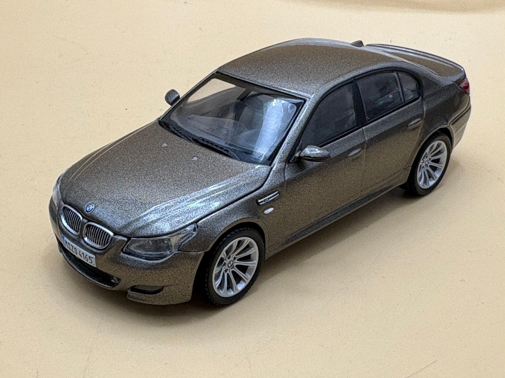BMW M5 E60 2005 1:43 Kyosho, Ophalen of Verzenden, Gebruikt, Auto, Kyosho