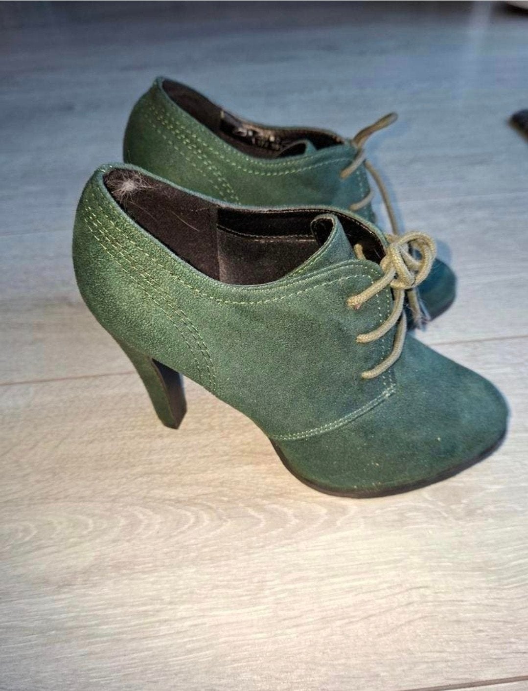 groene hak schoenen, Ophalen, Zo goed als nieuw, Groen