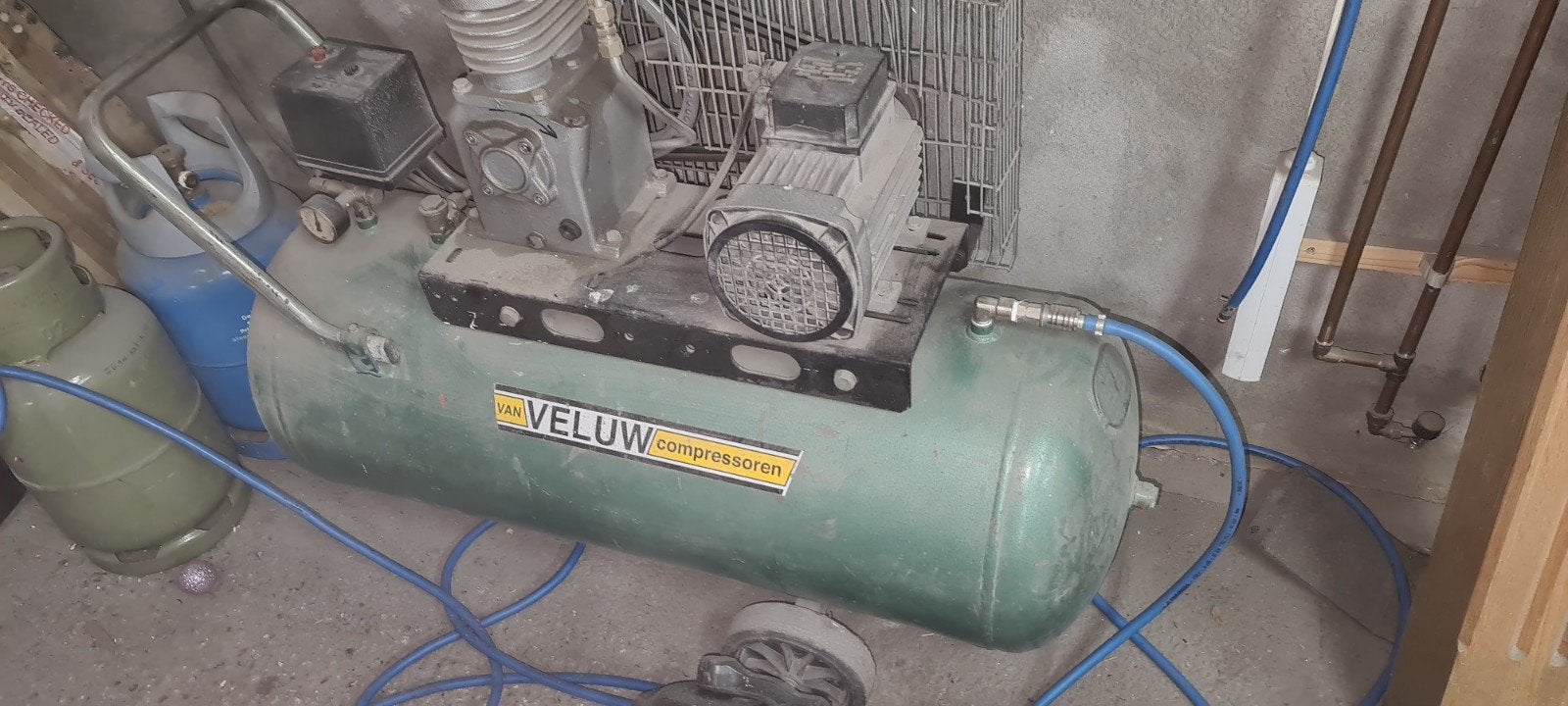 Van Veluw Compressor op Krachtstroom (380V), Doe-het-zelf en Verbouw, Compressors, Ophalen