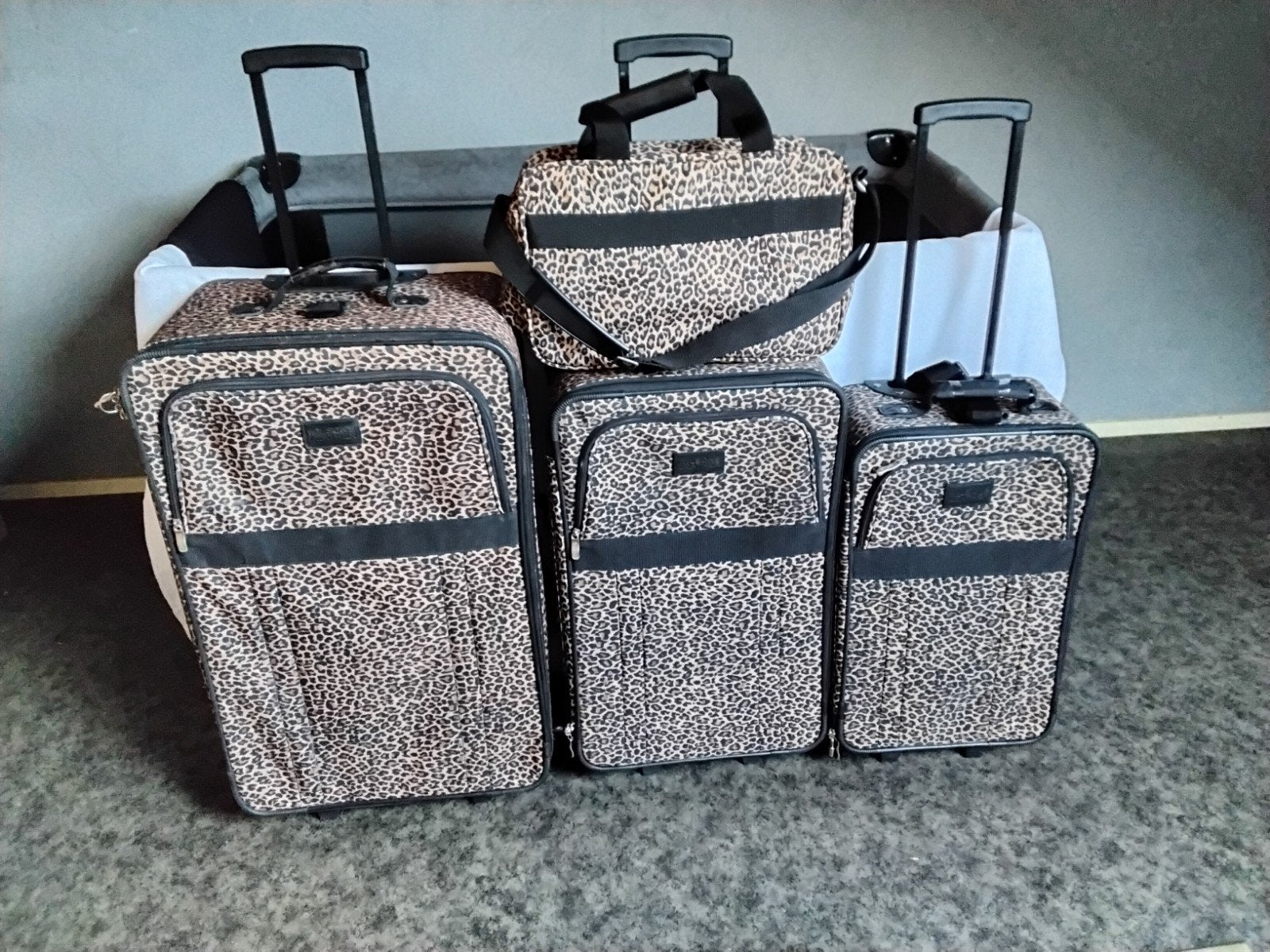 4-delige kofferset in panterprint - diverse maten, Uitschuifbare handgreep, 30 cm of meer, Zwart, Ophalen of Verzenden