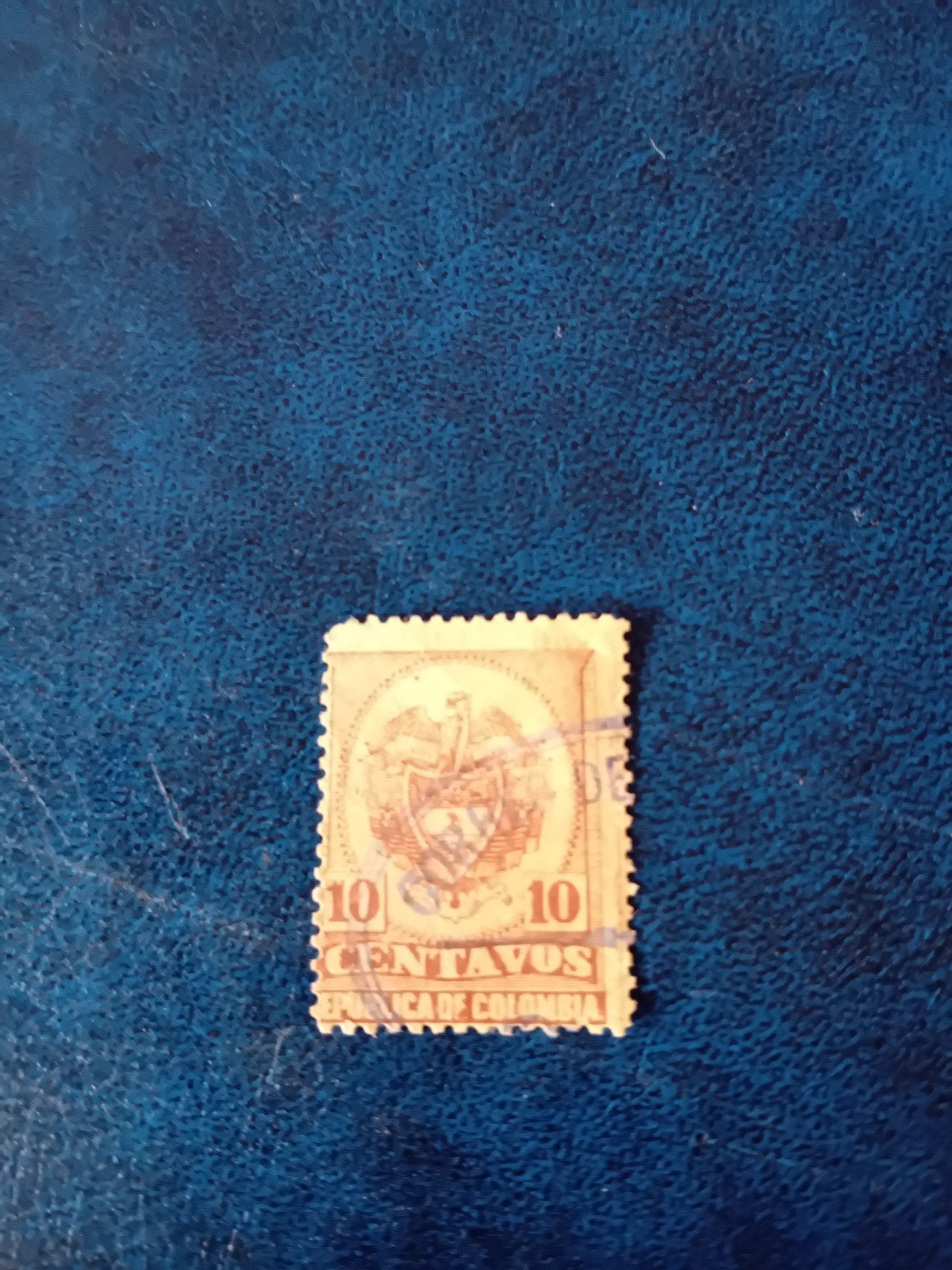 Zeldzame Colombiaanse postzegel 10 Centavos, Ophalen of Verzenden, Gestempeld