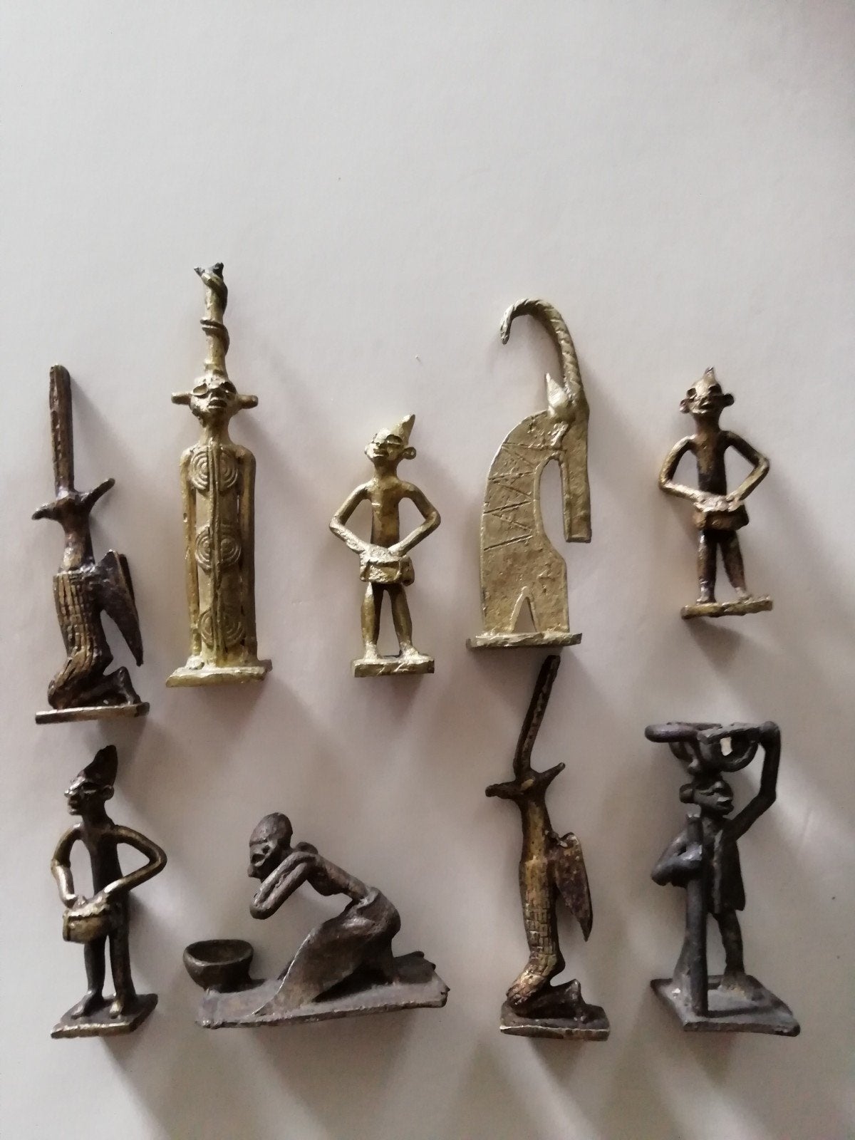 Negen Antieke Bronzen Beeldjes - Diverse Figuren & Dieren, Groep mensen, Handgemaakt, Minder dan 20 cm, Ophalen of Verzenden