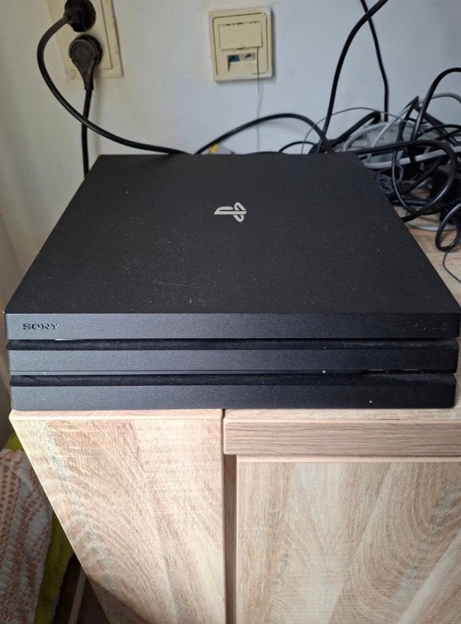 PlayStation 4 Pro, Ophalen, Zo goed als nieuw, Zonder controller, 1 TB