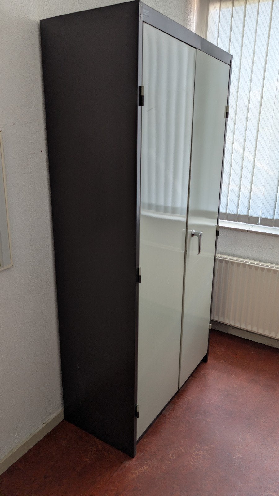 Stalen archiefkast met stevige planken, Ophalen, Gebruikt, Meerdere deuren, 50 tot 100 cm
