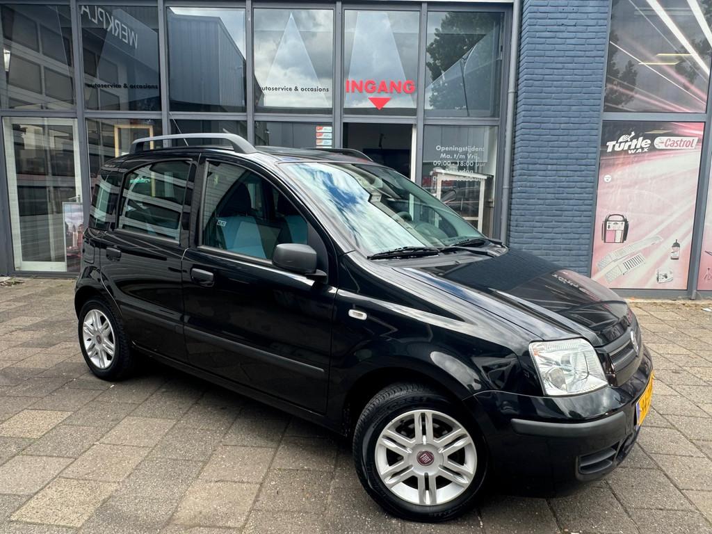 Fiat Panda 1.2 Emotion | Airco | PDC | LMV | 42000 KM N.A.P, Voorwielaandrijving, Gebruikt, Zwart, Origineel Nederlands