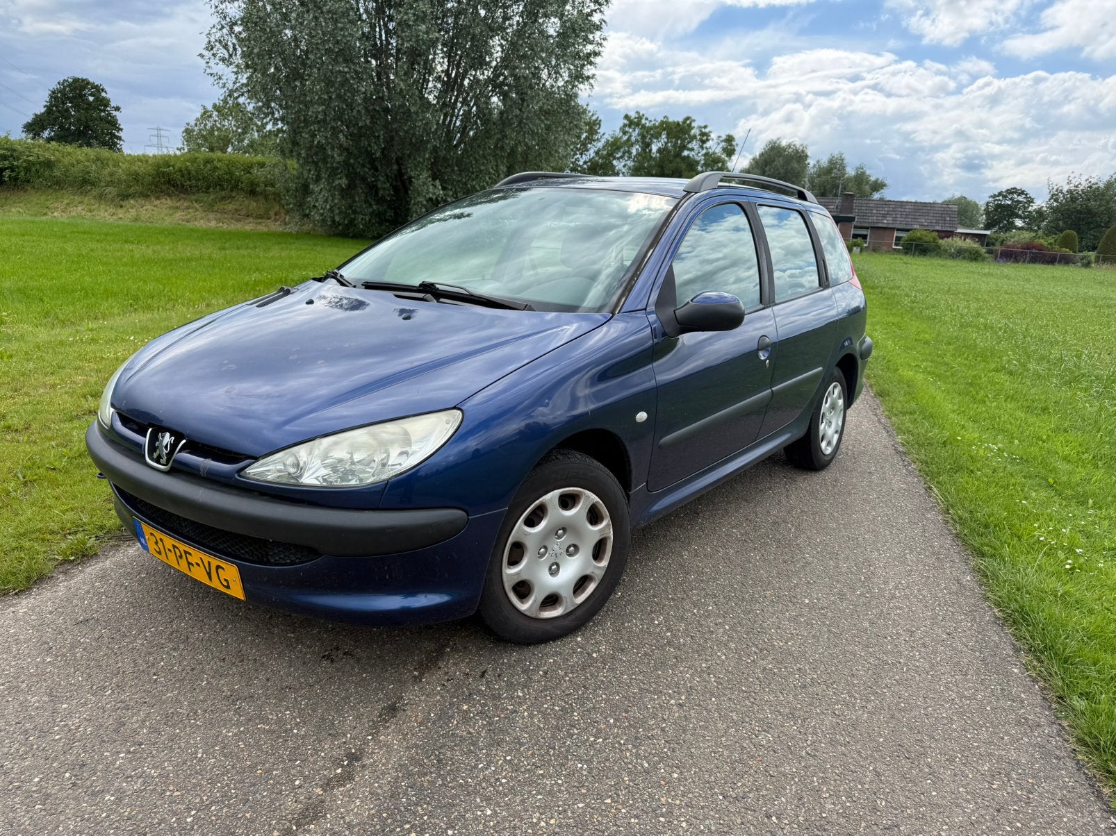 Peugeot 206 1.4 SW XS 2004 Blauw nw apk airco, Voorwielaandrijving, 4 cilinders, Blauw, Origineel Nederlands