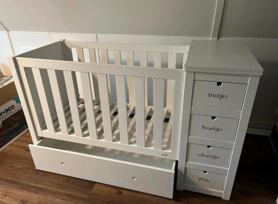 Combi Ledikant met Commode - Holland Meubelen Wit, Ophalen of Verzenden, Gebruikt, Jongetje of Meisje