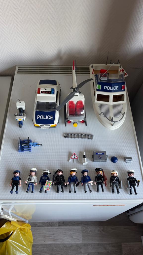 Playmobil Politie Verzameling: 9 Poppetjes, Voertuigen & Acc, Ophalen, Gebruikt, Complete set