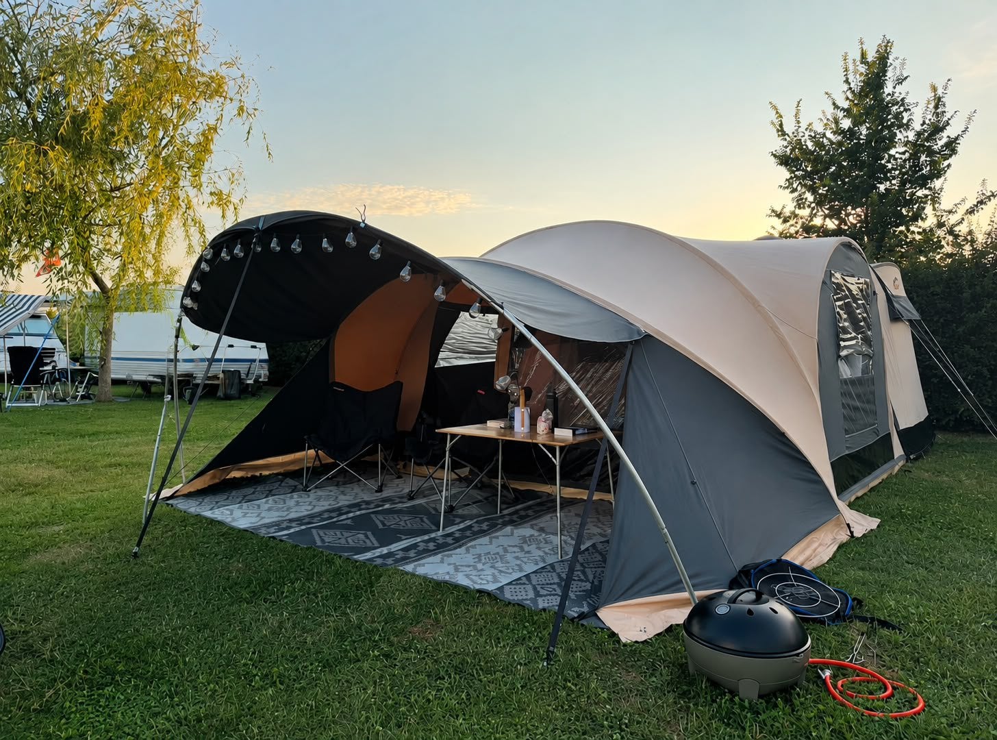 Cabanon Mercury Deluxe | 4-8 pers | Compleet | Nieuwe banden, Caravans en Kamperen, Vouwwagens, Ophalen, Beige, Cabanon, Aanwezig